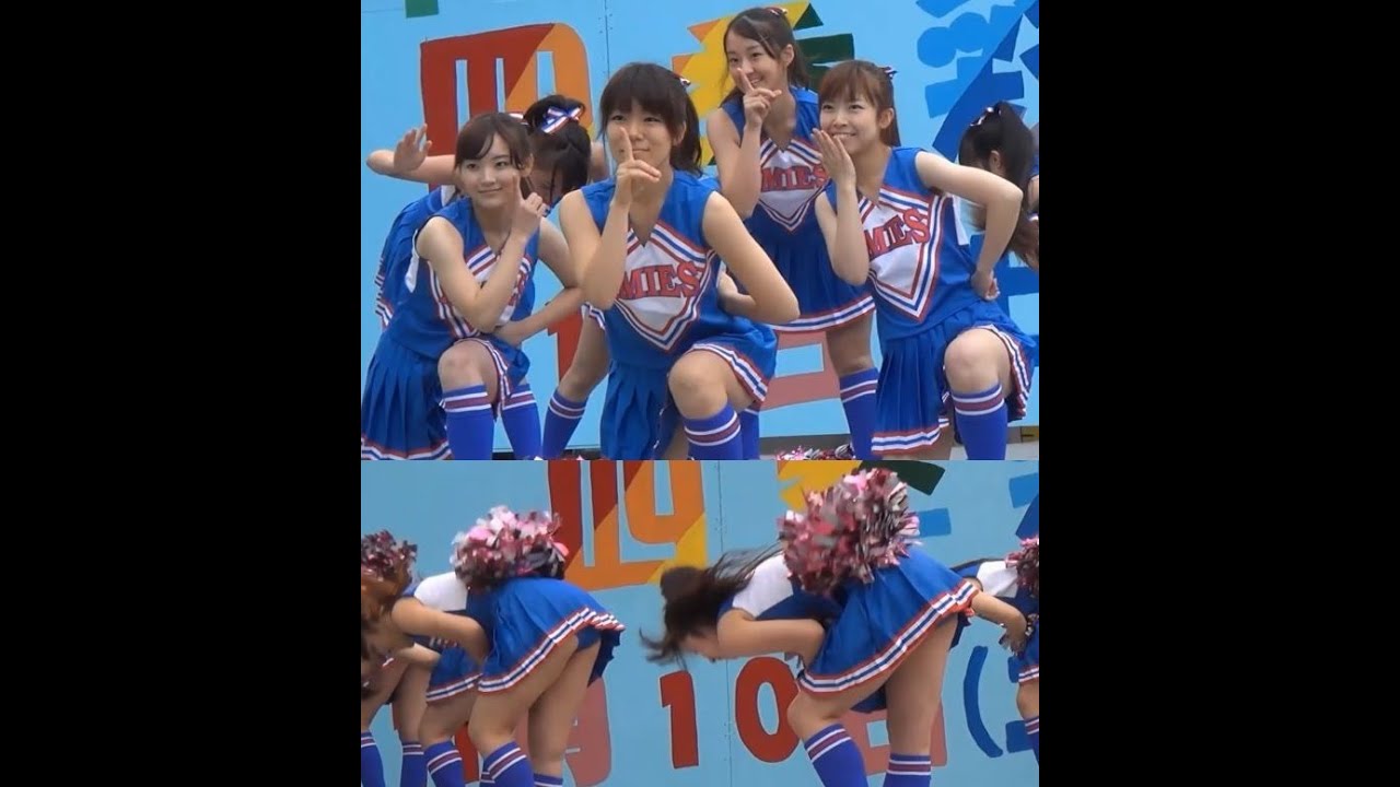笑顔がはじけるチアリーダー