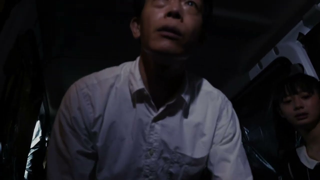 【ホラー動画】自殺の模様を生中継…緊迫の車内で起こった事件とは