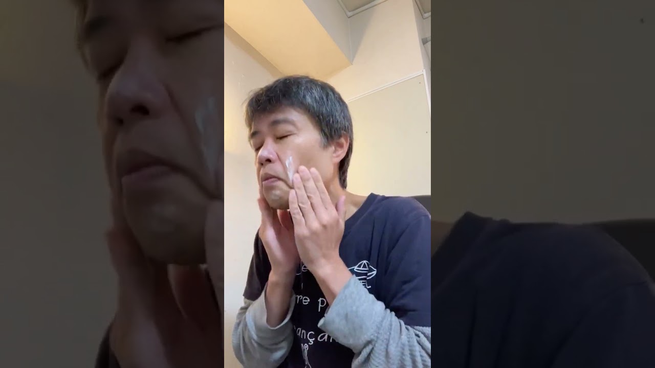 【モノマネ】ニベアクリームを顔に塗る滝川クリステル #shorts