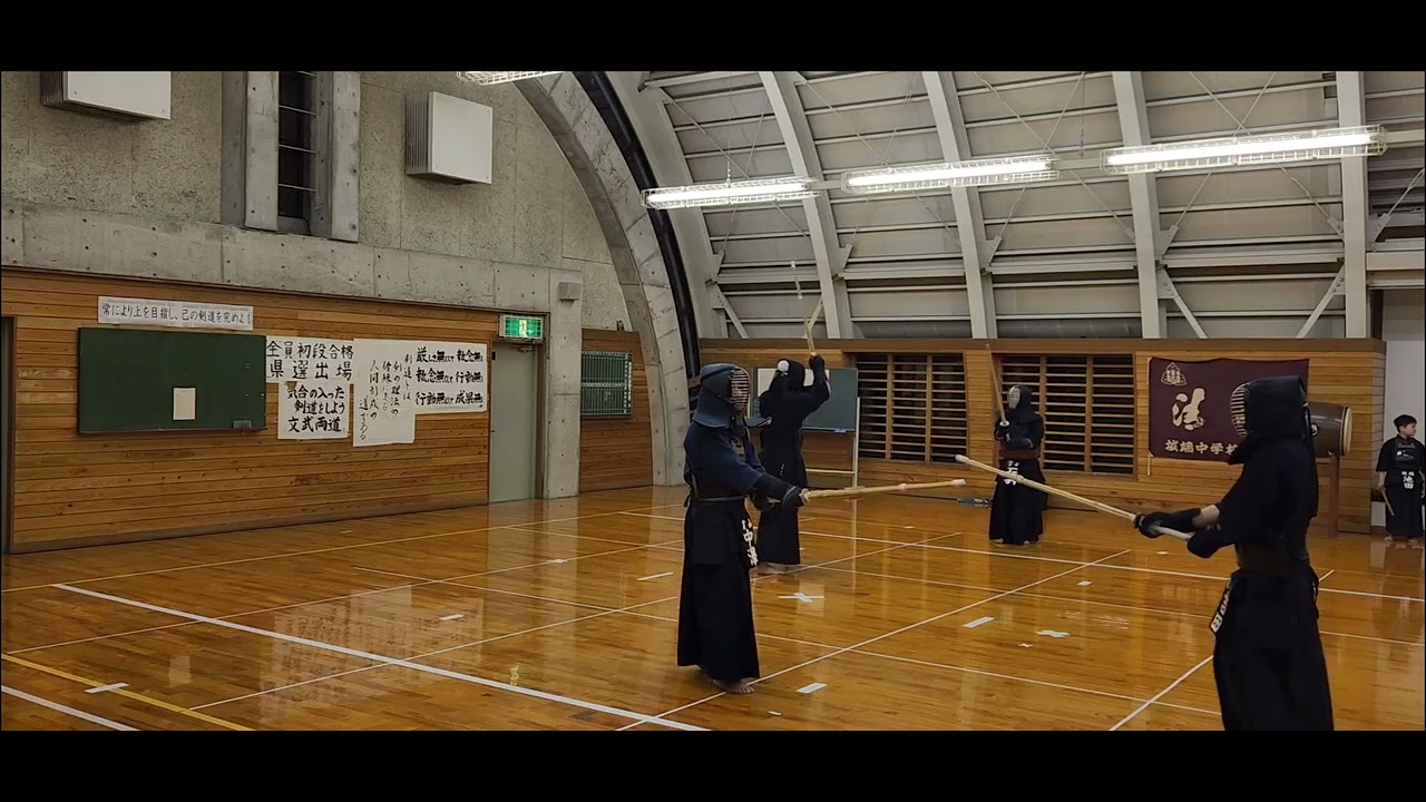 剣道砺波(富山県南砺市)  2/9  ◎城端剣友会◎ 　一般の部《　五段,齋藤丈士【福野】四段,中澤英輔　吉田巧　》　 (　 毎週木曜日　午後7時50分開始　会場⏩️城端中学校剣道場　)