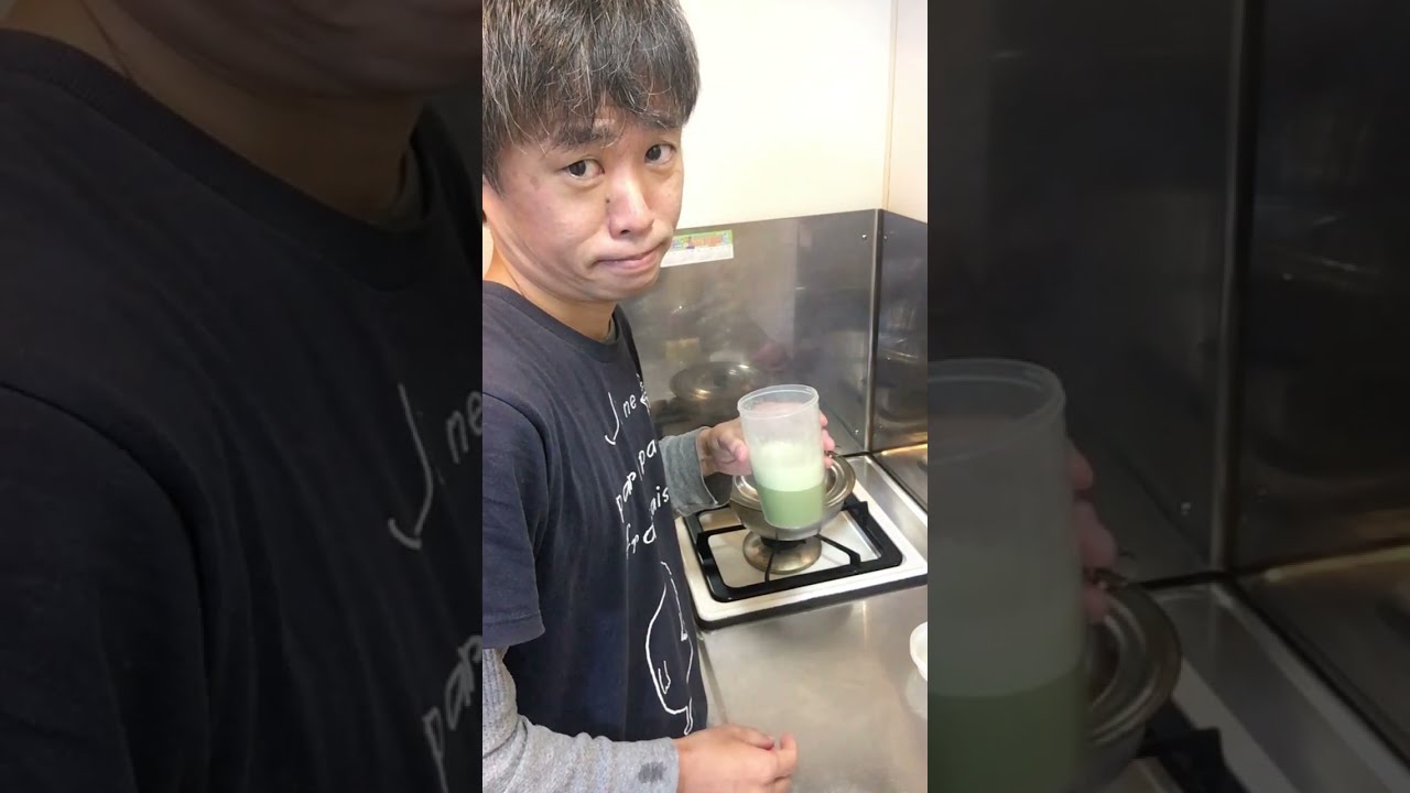 【激レア映像】滝川クリステル、プロテインシェイクを飲む【モノマネ】#shorts