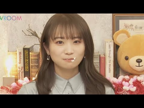 不正する秋元真夏