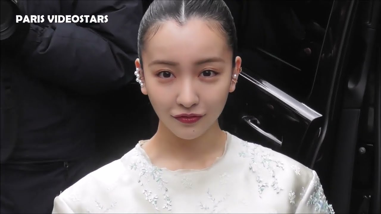 Tomomi Itano 板野友美 ( former AKB48 member ) @ Paris Fashion Week 5 march 2023 show Lanvin