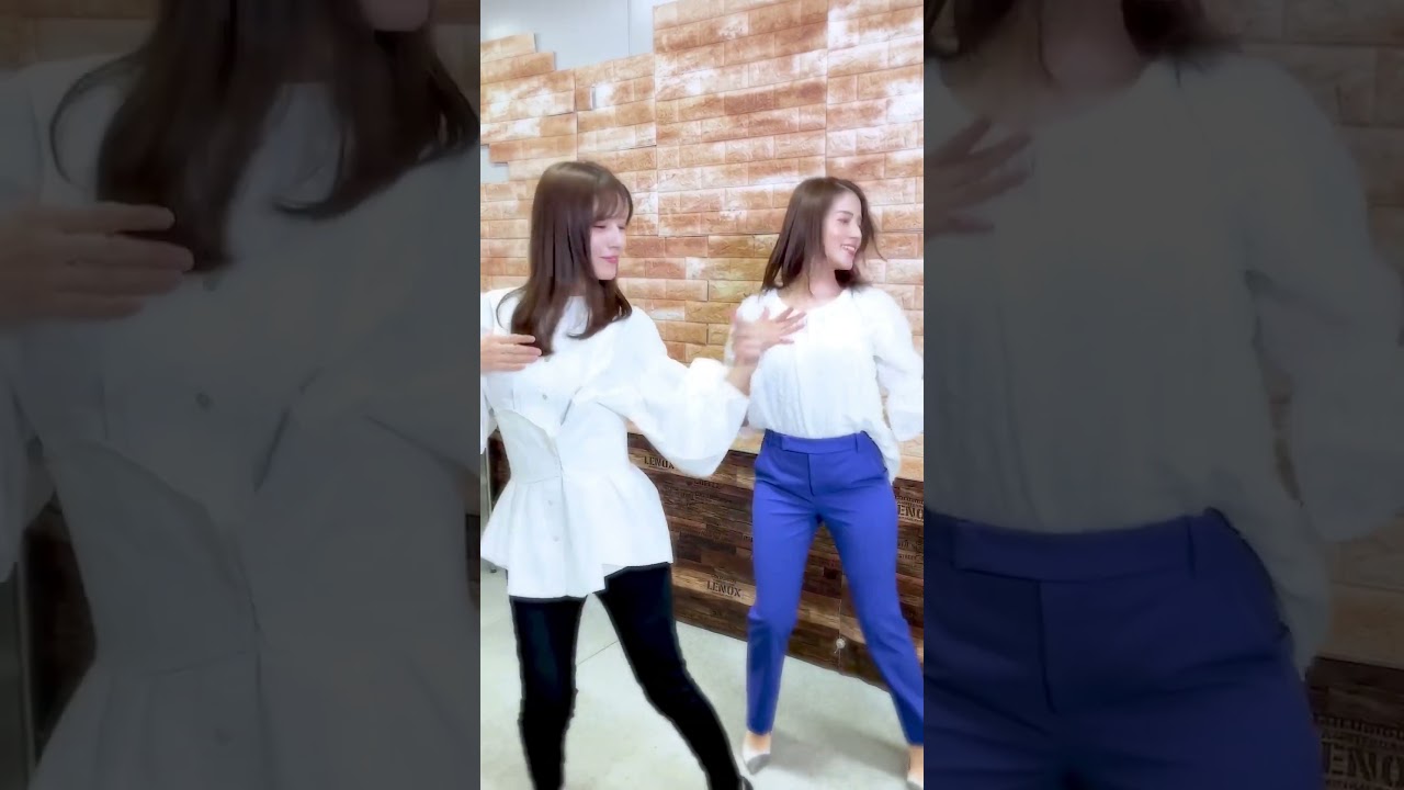 ＃Celebrate#TWICE#NiziU#ニジュー＃つーみんコンビ＃永島優美＃堤礼実＃フジテレビアナウンサー