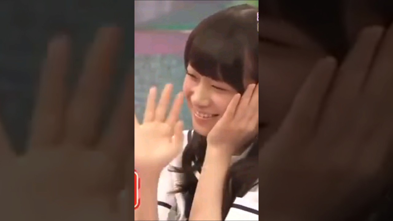 秋元真夏 、カバンの中身チェック