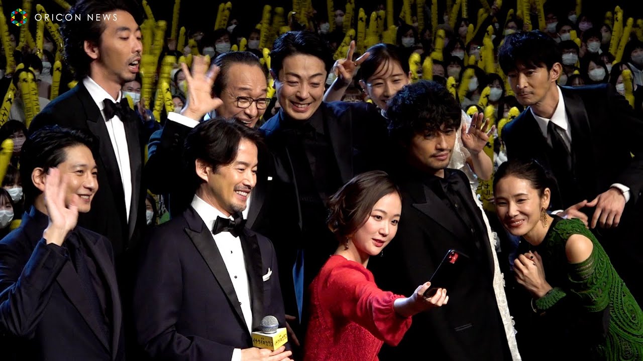 黒木華、竹野内豊、吉田羊、津田健次郎、田中みな実、斎藤工…豪華絢爛の自撮りショット！　映画『イチケイのカラス』完成披露試写会