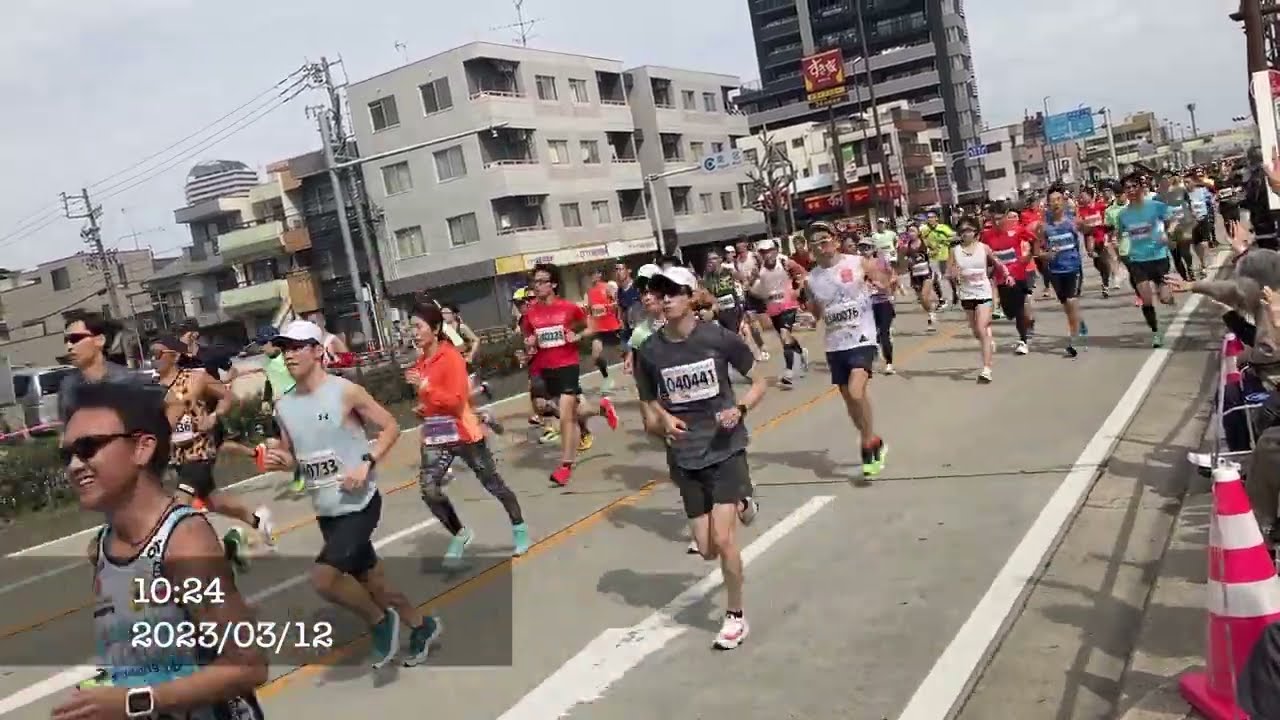 名古屋シティマラソン2023 スタート付近　全ランナー　NAGOYA CITY MARATHON 2023