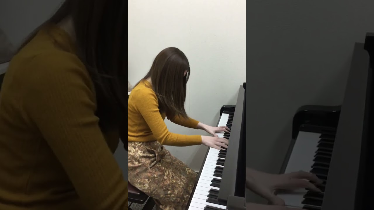 【#講師動画】月曜日ピアノ科の深井先生より新年のご挨拶　#shorts