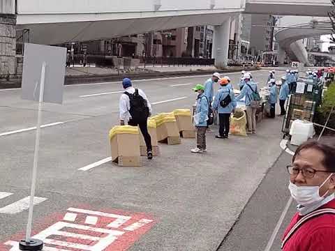 名古屋ウィメンズマラソン26キロ地点を先頭の外国人選手通過