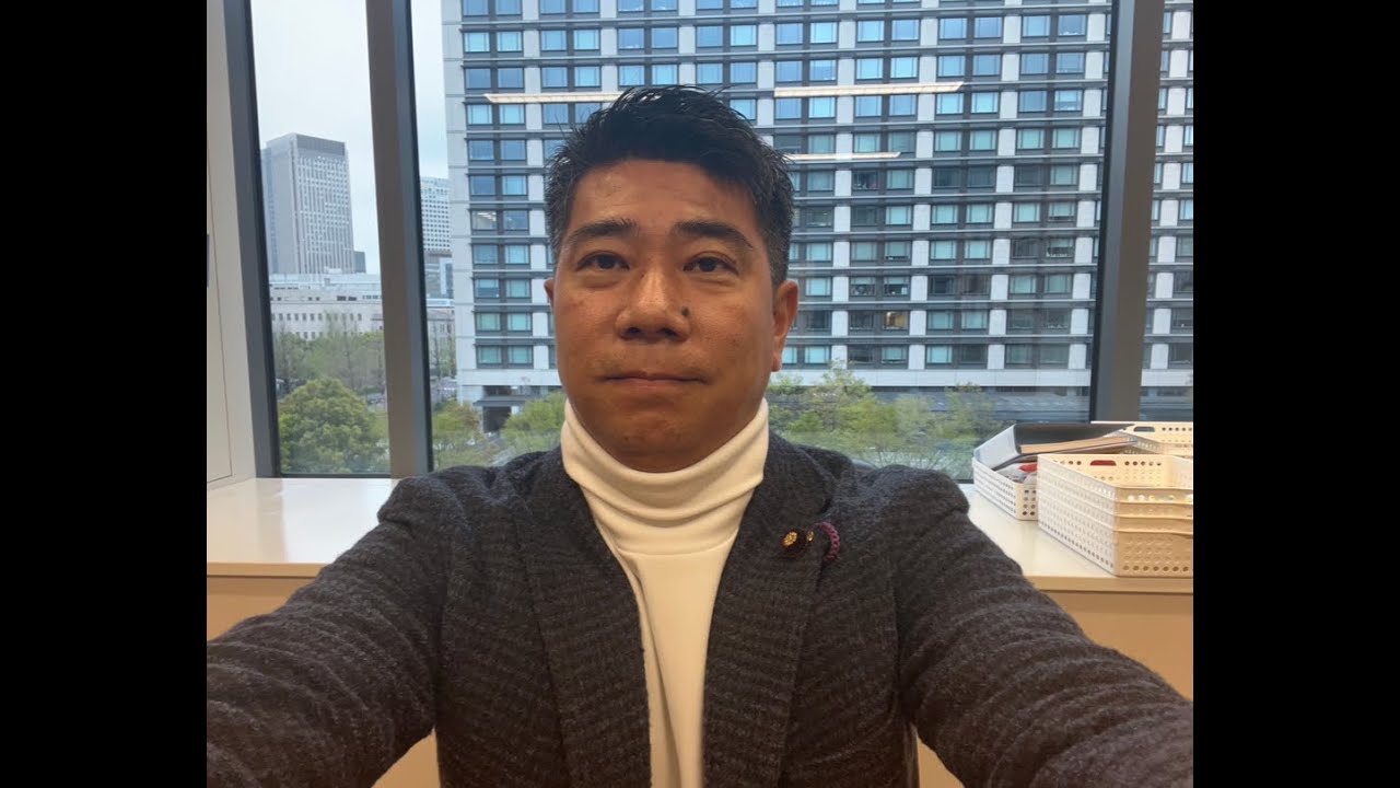 政治家女子４８党政治資金パーテーの是非について