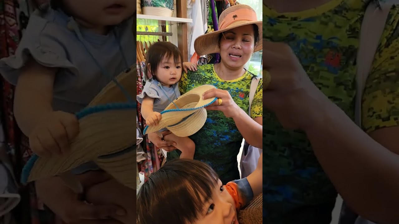 モルディブのショップで子供たちの可愛らしさに癒された。
