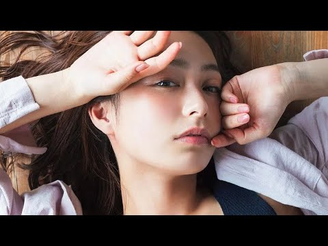 宇垣美里さんの写真集1