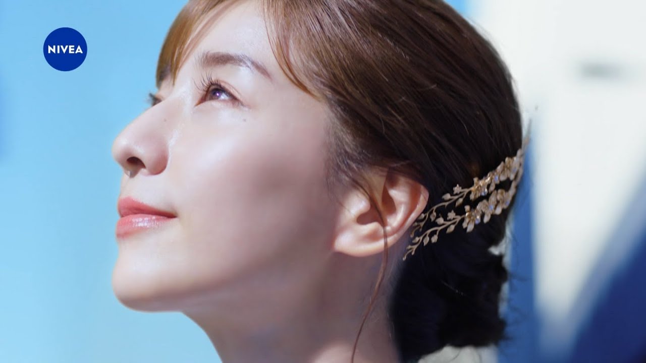 田中みな実  ニベア花王 ニベアUV 「扇子」篇 TVCM
