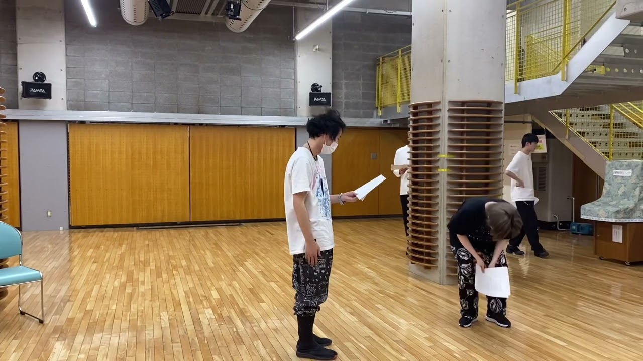 「マンまるズ」稽古場レポート　謎のツボにハマってしまった久代梨奈さん