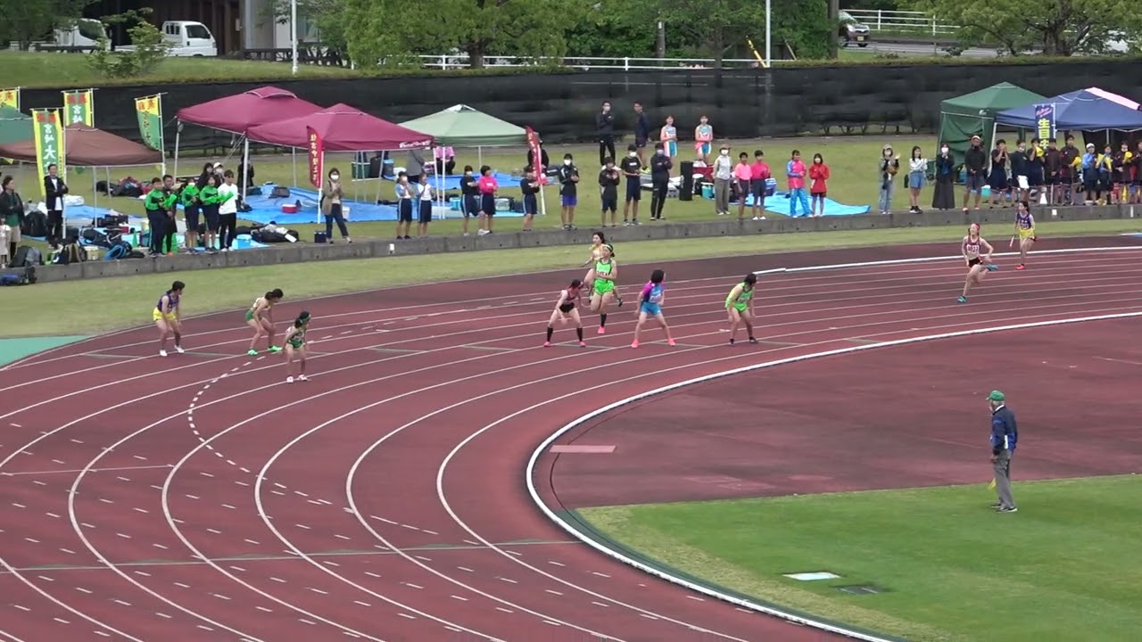 20230503163323宮崎市春季記録会中共女4×100ｍＲ決3組 西池AC52"02：神田みなみ(3)・河野 月海(1)・中島 和(1)・寺西 玲(1)