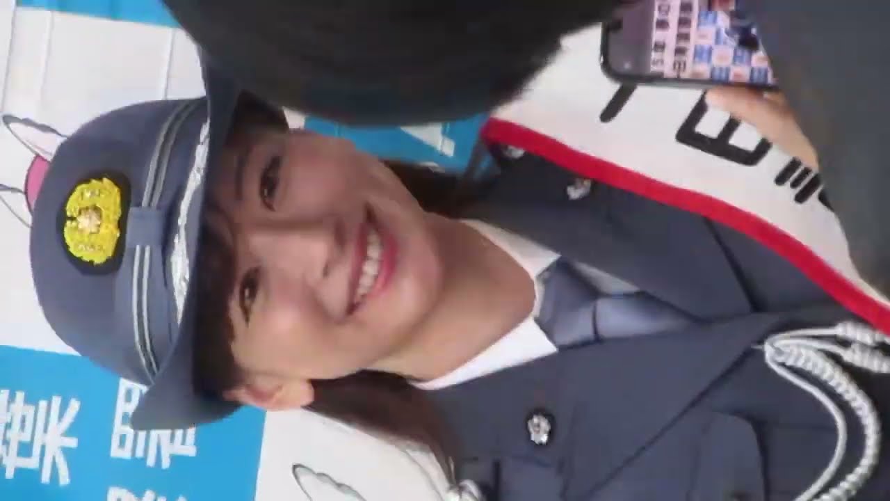 #皆藤愛子 さん 青葉台駅前 1日警察署長 2023/5/3 ﾃﾞｼﾞｶﾒ ⑨