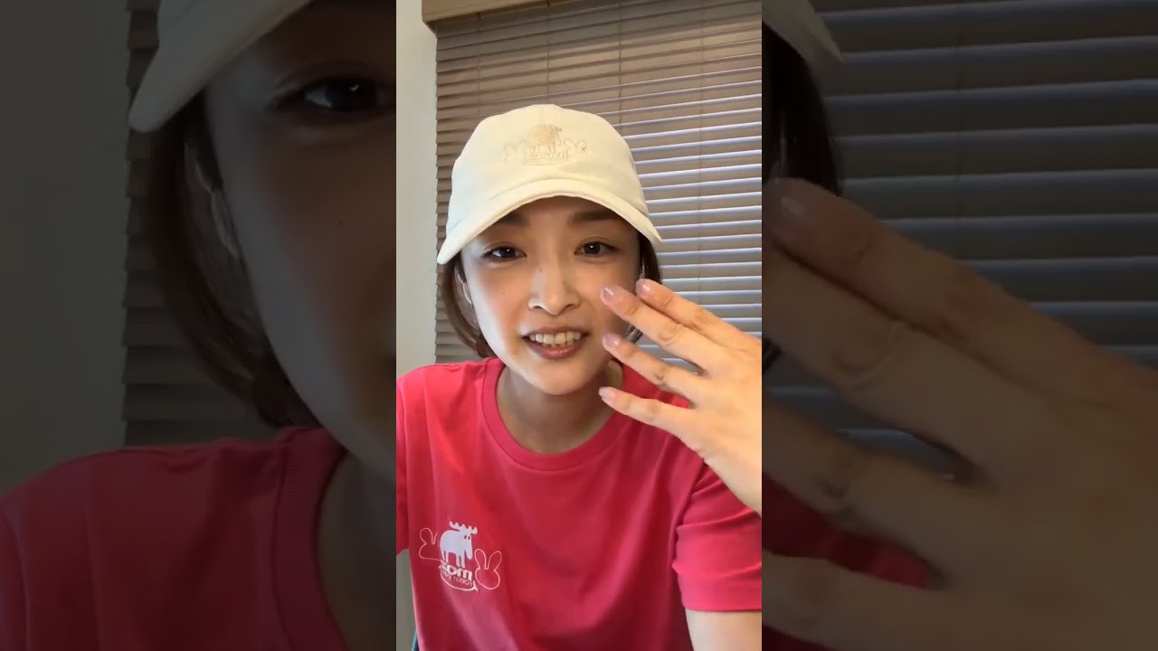 ピンクの半袖でインスタライブしました