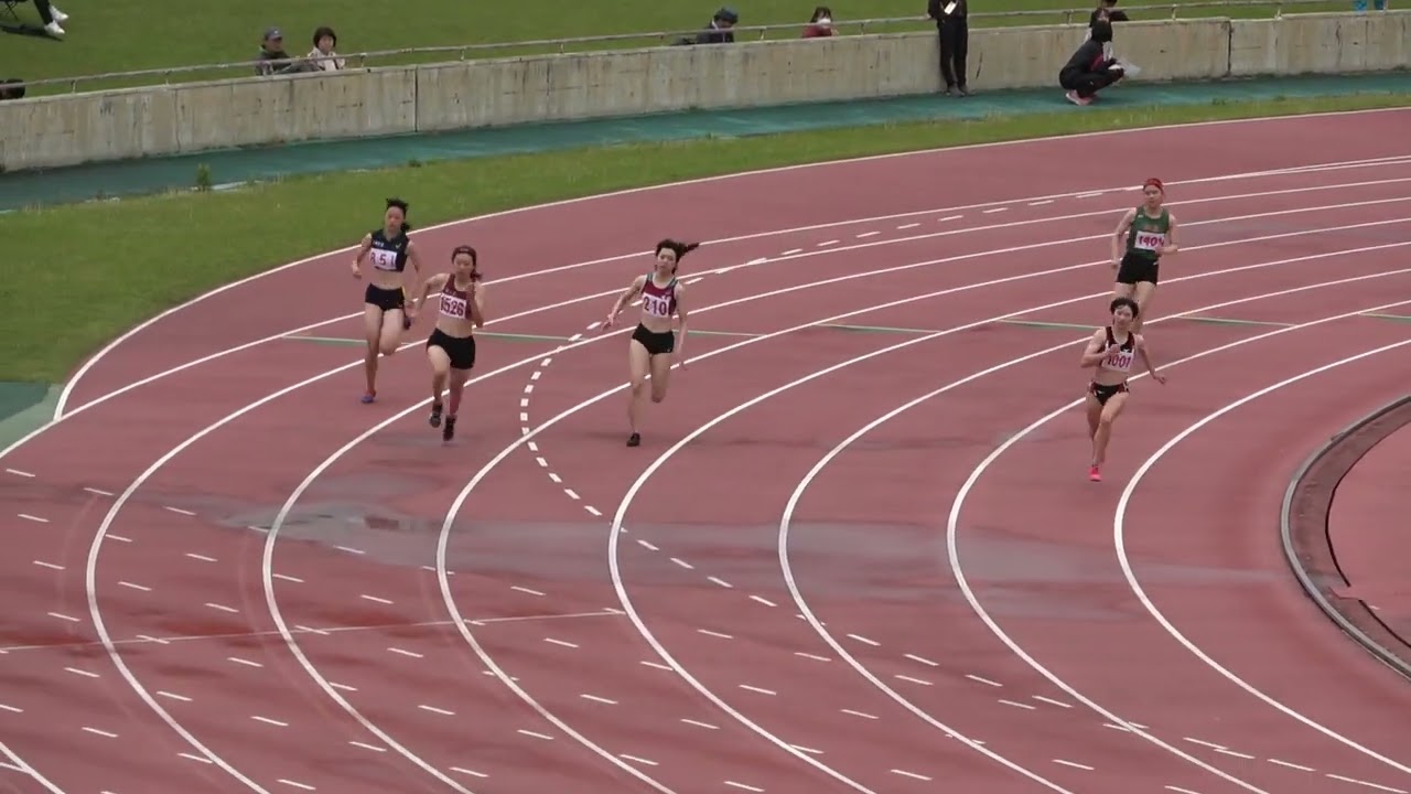 20230430121644宮崎県高校ジュニア女200ｍ予選4組 内山田 玲2/宮崎(宮崎商業)