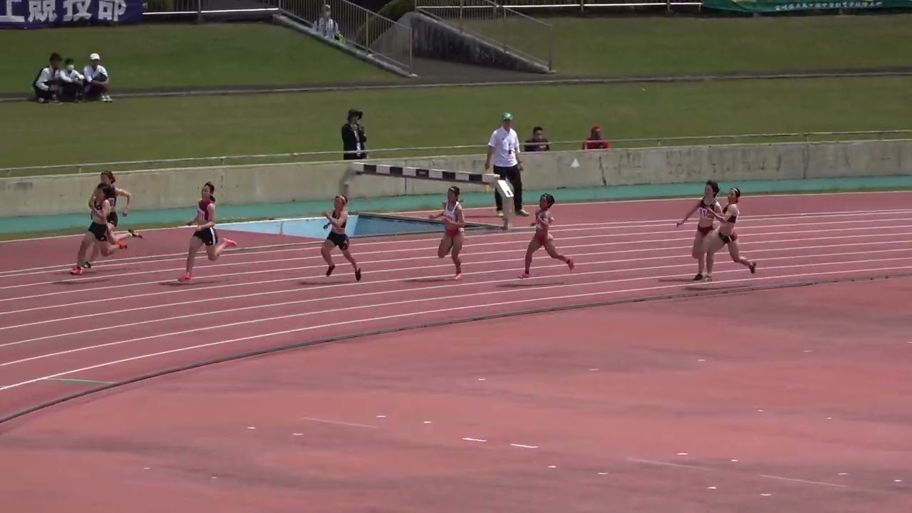 20230416111253宮崎県記録会一高女200ｍ4組 春日ひなお2/熊本(熊本商業高)