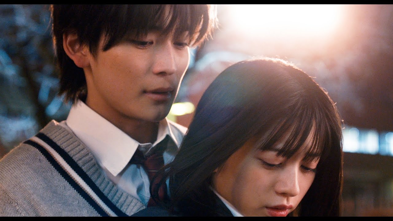 高橋文哉、桜田ひよりにバックハグ！？頭ポンポン＆ほっぺムギュ＆ほっぺ缶も…　映画『交換ウソ日記』主題歌予告