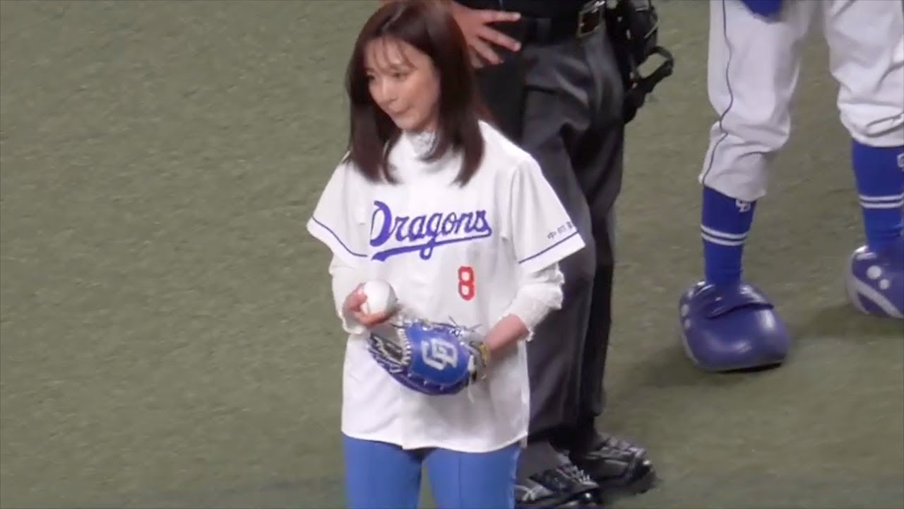 地元名古屋市出身　フジテレビ佐久間みなみアナによる始球式　中日ドラゴンズVS阪神タイガース　2023.5.18