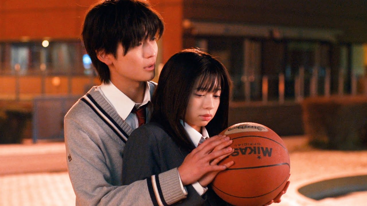 高橋文哉＆桜田ひより、バックハグ寸前＆ほっぺムギュ！胸キュンシーンのオンパレード　映画『交換ウソ日記』予告映像