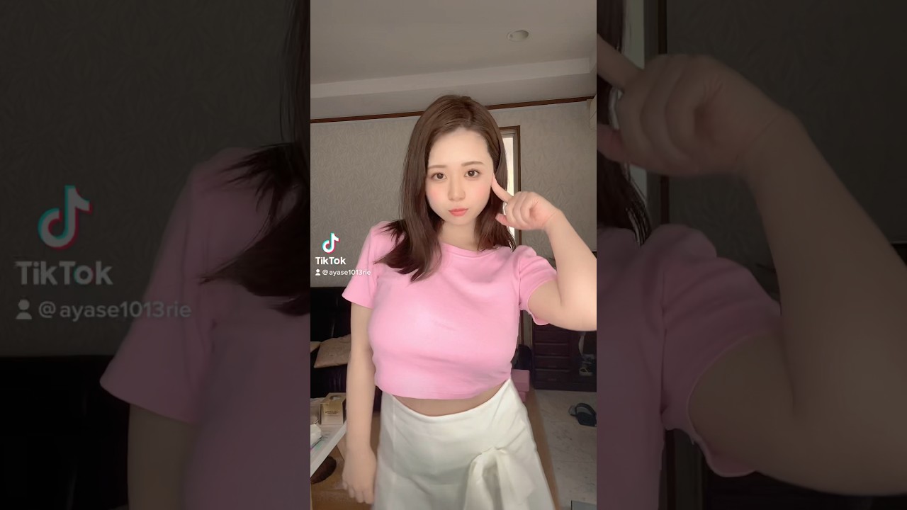 Bounce when she walk 💓