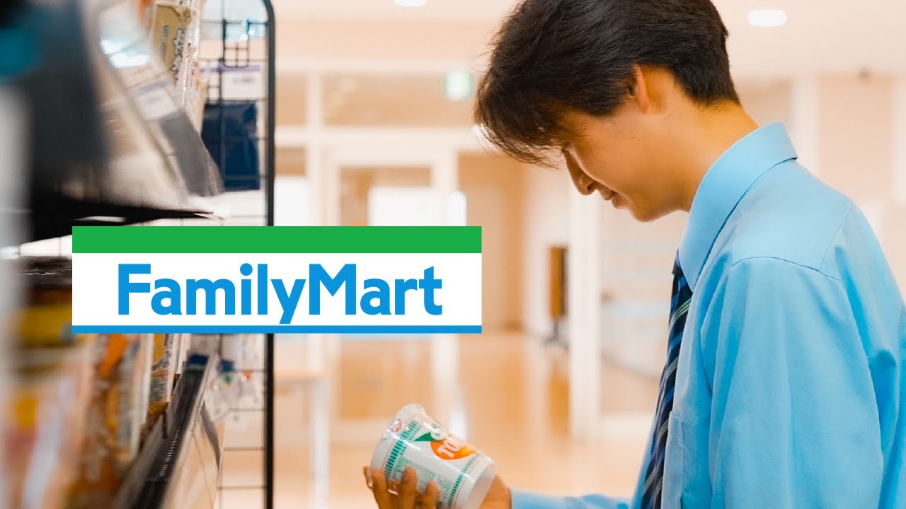 【全国初】無人決済ファミマが高校にオープン?!