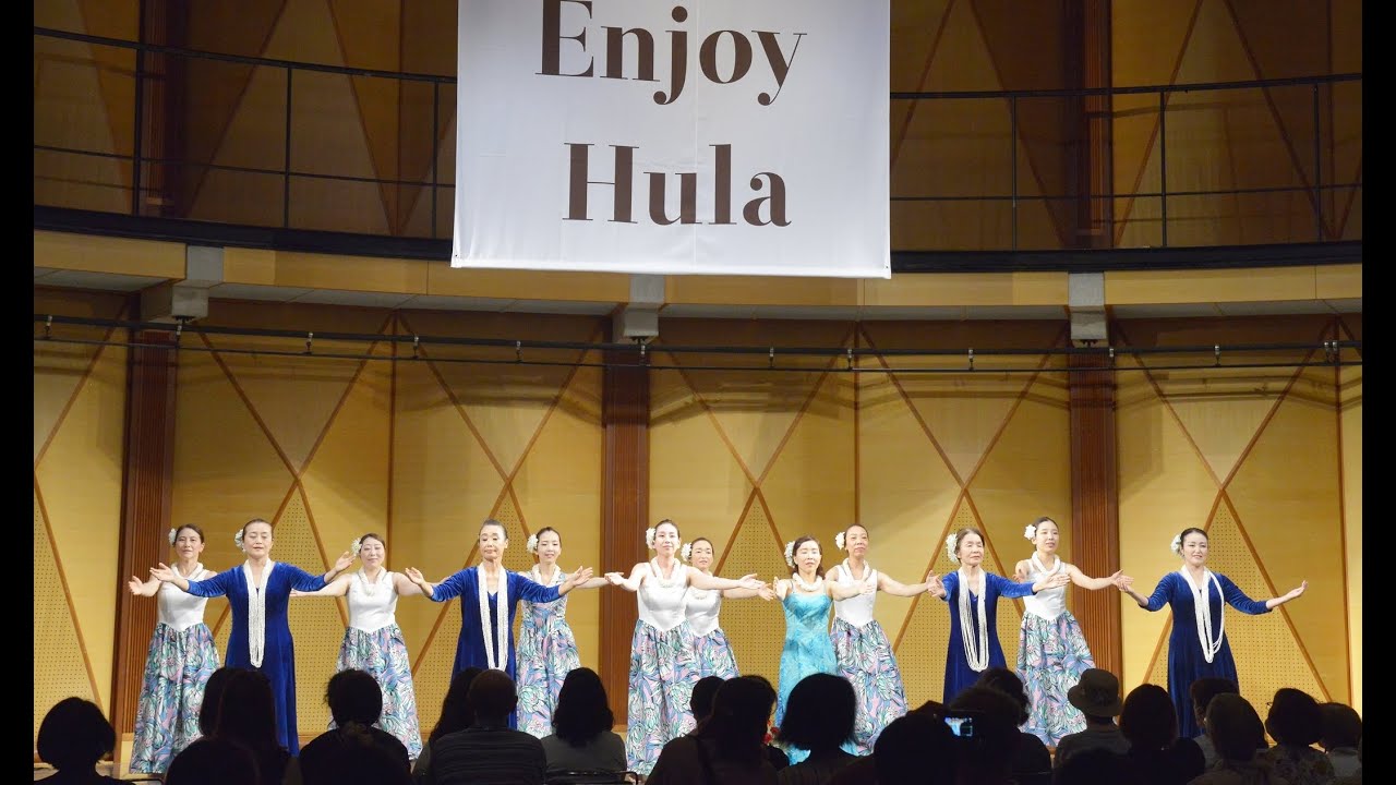 Aloha Enjoy Hula 2023 オープニング・ウクレレバンド「KUKUNA」そして中島先生率いる「Aloha Hula O Ka Lani」の皆様です💛