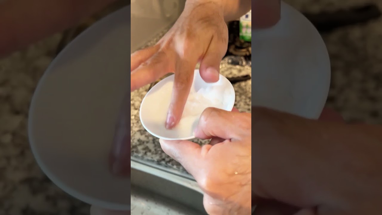 クール夫の100均アイテムでの焦げ付きフライパン掃除が凄すぎ#shorts