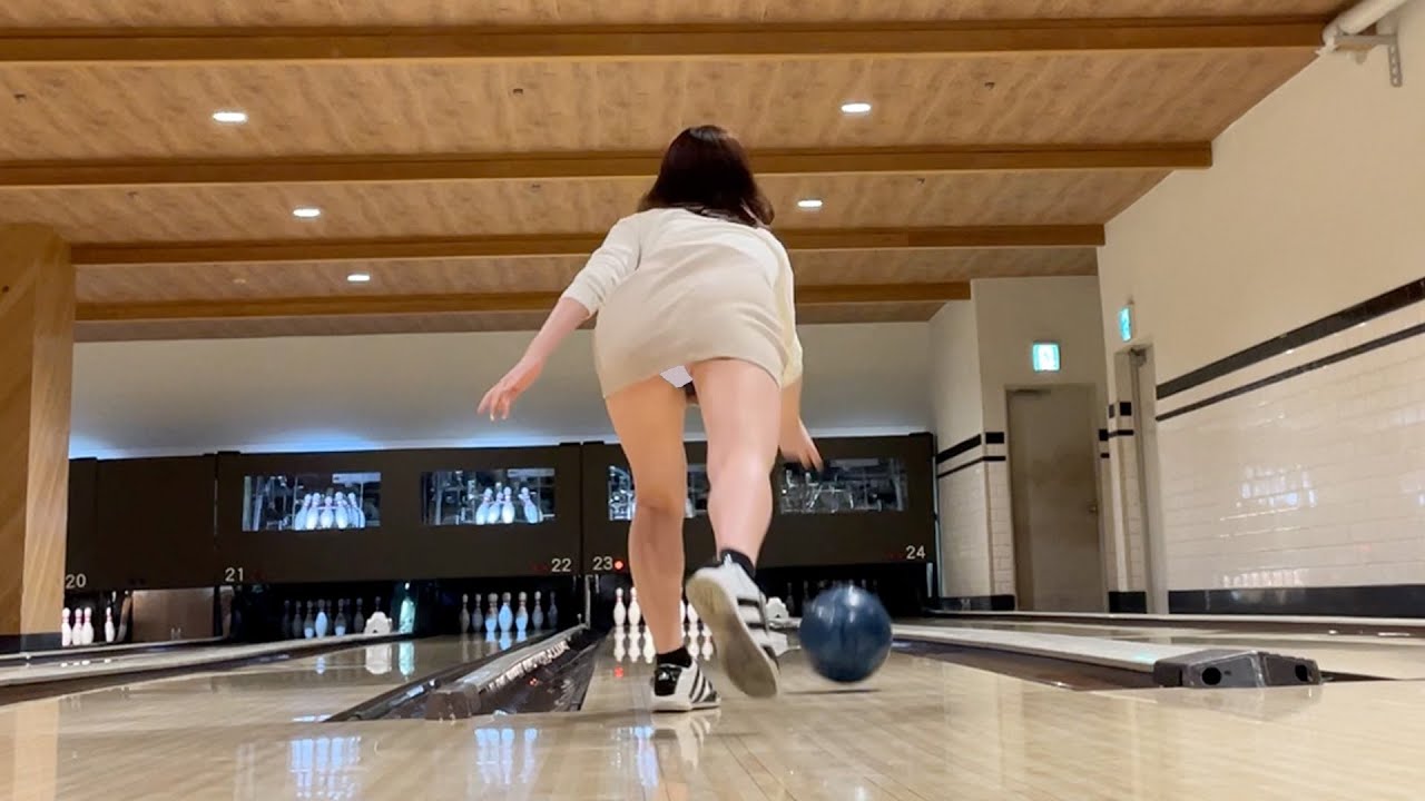 【女子アナの休日】苦手なボーリングで放送事故連発...