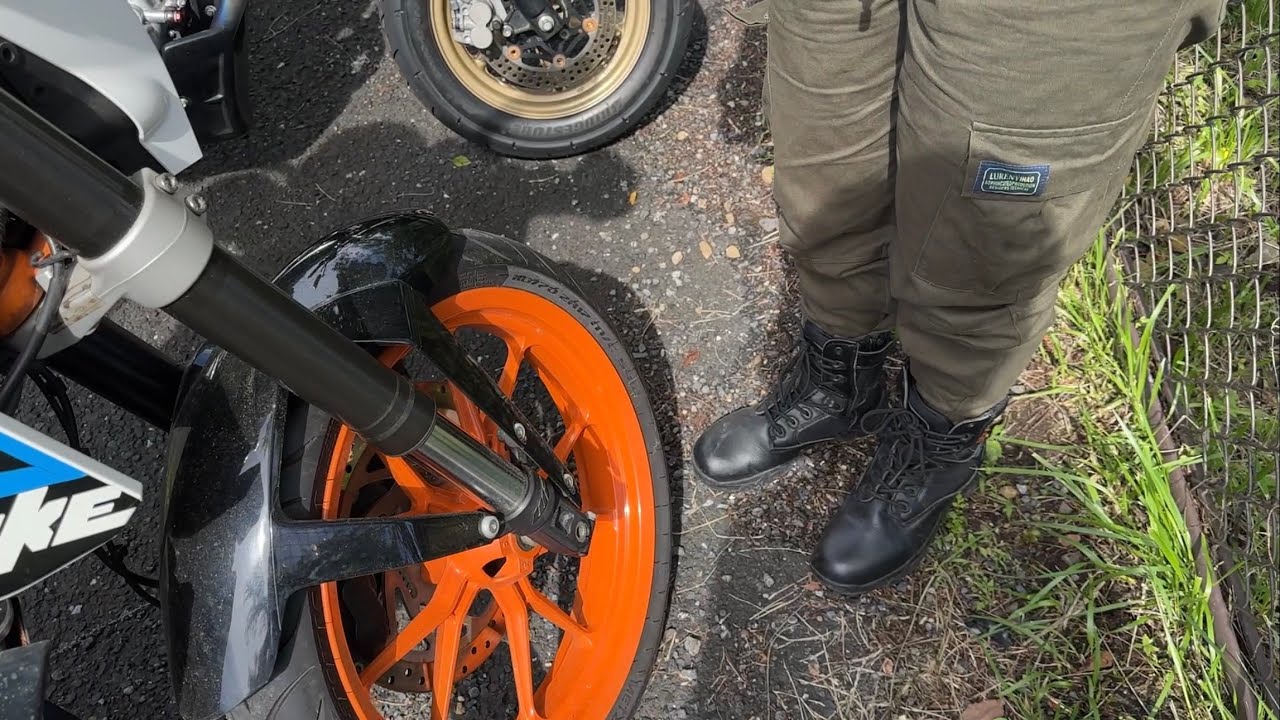 バイク女子に家に来てって言われたんん