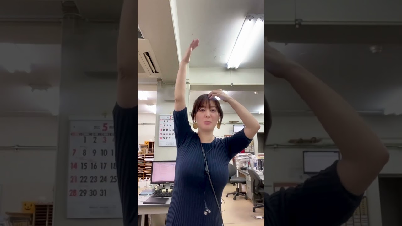 竹中知華さん、サマーニットが素敵