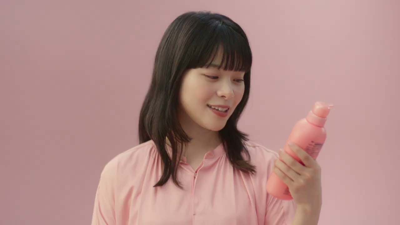 小関裕太＆岸井ゆきの出演「ミノン」新TVCM「寄り添ってきた想い」篇（30秒）