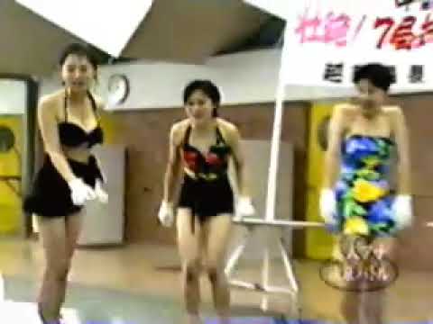 昔の地方局女子アナ　巨乳ビキニ