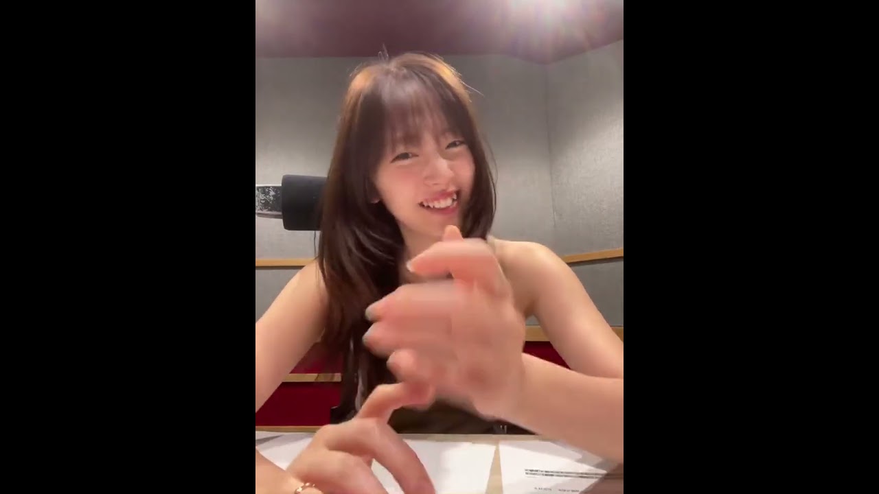 鈴木愛理   みんなー！！メッセージよろ！！！ 今から16：30頃まで！！！ 詳細は動画で！ よーーーいどんっ！！ #イジスマ