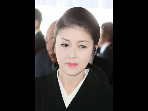 《大胆な黒ビキニ、二人の男の自死、ゴッドハンド》藤あや子62歳のアヤしい歌手人生「エロではなく“艶カッコいい”」