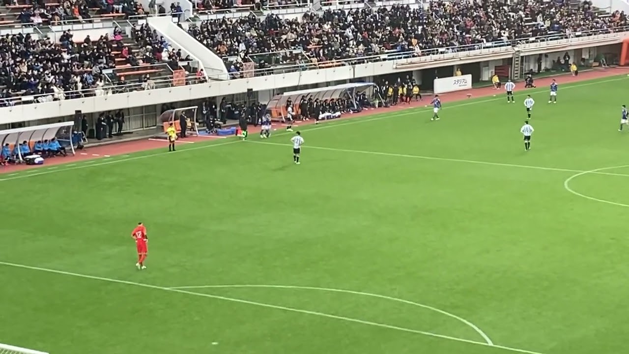 U-22日本代表対U-22アルゼンチン代表　鈴木唯人が交代してアイスタから大きな拍手。福田師王が入る。