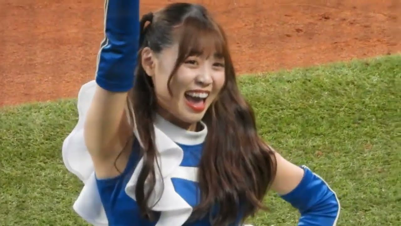 竹市琴美さんのツインテールが激かわすぎる！？エスコンフィールド北海道ファイターズガールによる"ファイターズ讃歌"