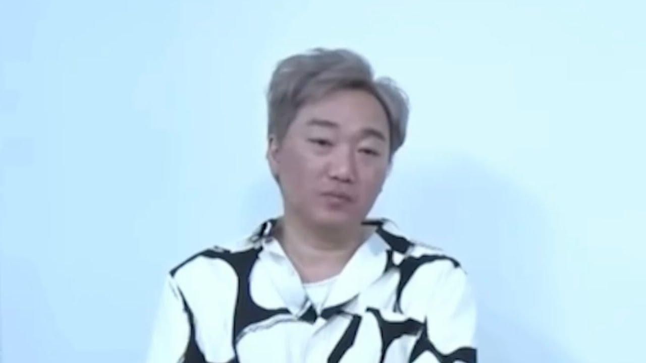スピードワゴン小沢、キックに言い当てられて顔が引きつる