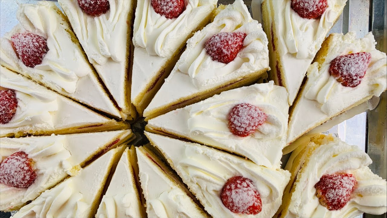 【ショートケーキの日】山崎さんのカットケーキ11個でホールケーキになるのね！