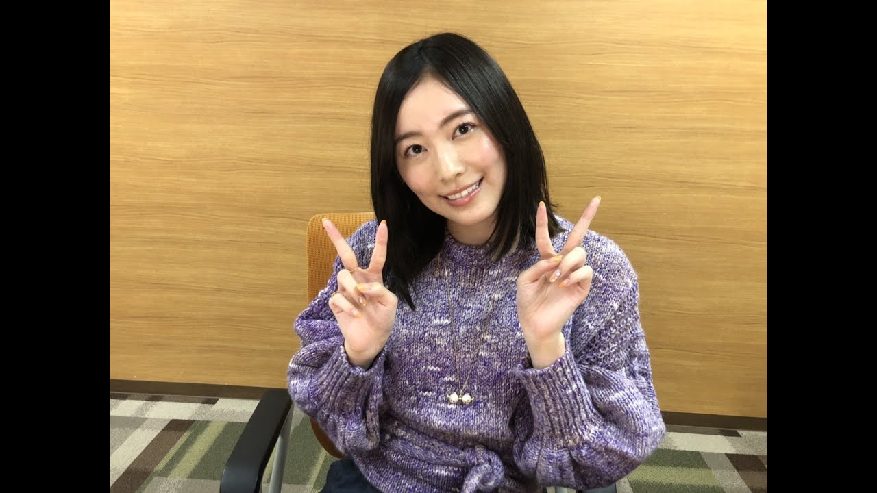 フジ竹俣紅アナ、超絶ロング〝美脚披露〟膝上ワンピースからチラリ「スタイル良し」「幸運運ぶ」