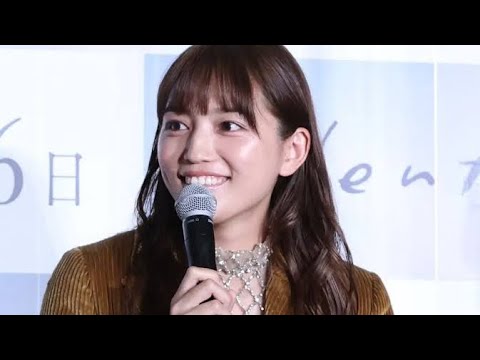 川口春奈（29）と5年交際→破局した格闘家に「責任逃れ」と批判があがるワケ