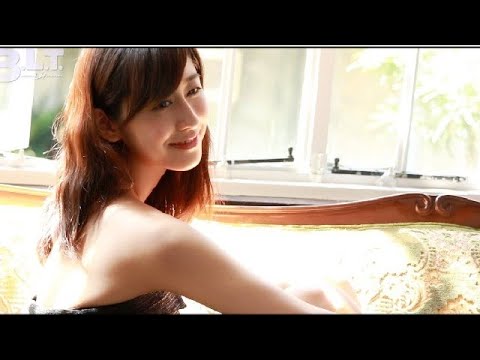 【斎藤ちはる(さいとうちはる)♡アナウンサーと元子役】女性アイドルグループ・乃木坂46の元メンバー写真集