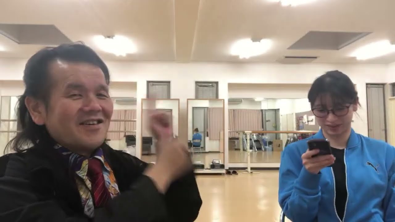 a希o帆ちゃんねる がライブ配信中！