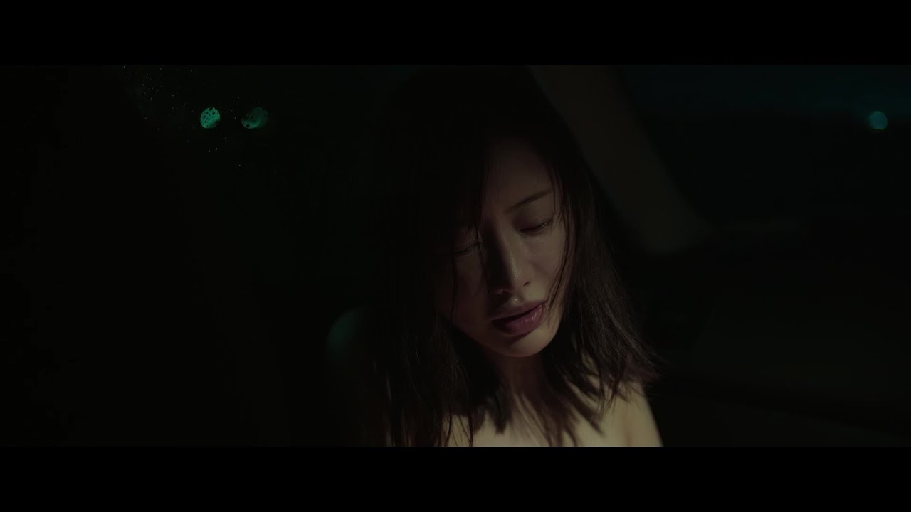 裸で声を絞り出すように…松本まりかが熱演　映画『湖の女たち』濃密でスリリングな特報（30秒）【2024年5月17日公開】