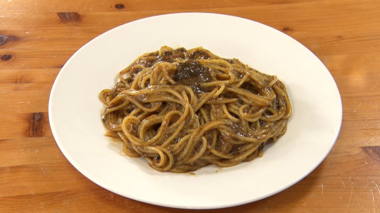 真っ黒パスタ