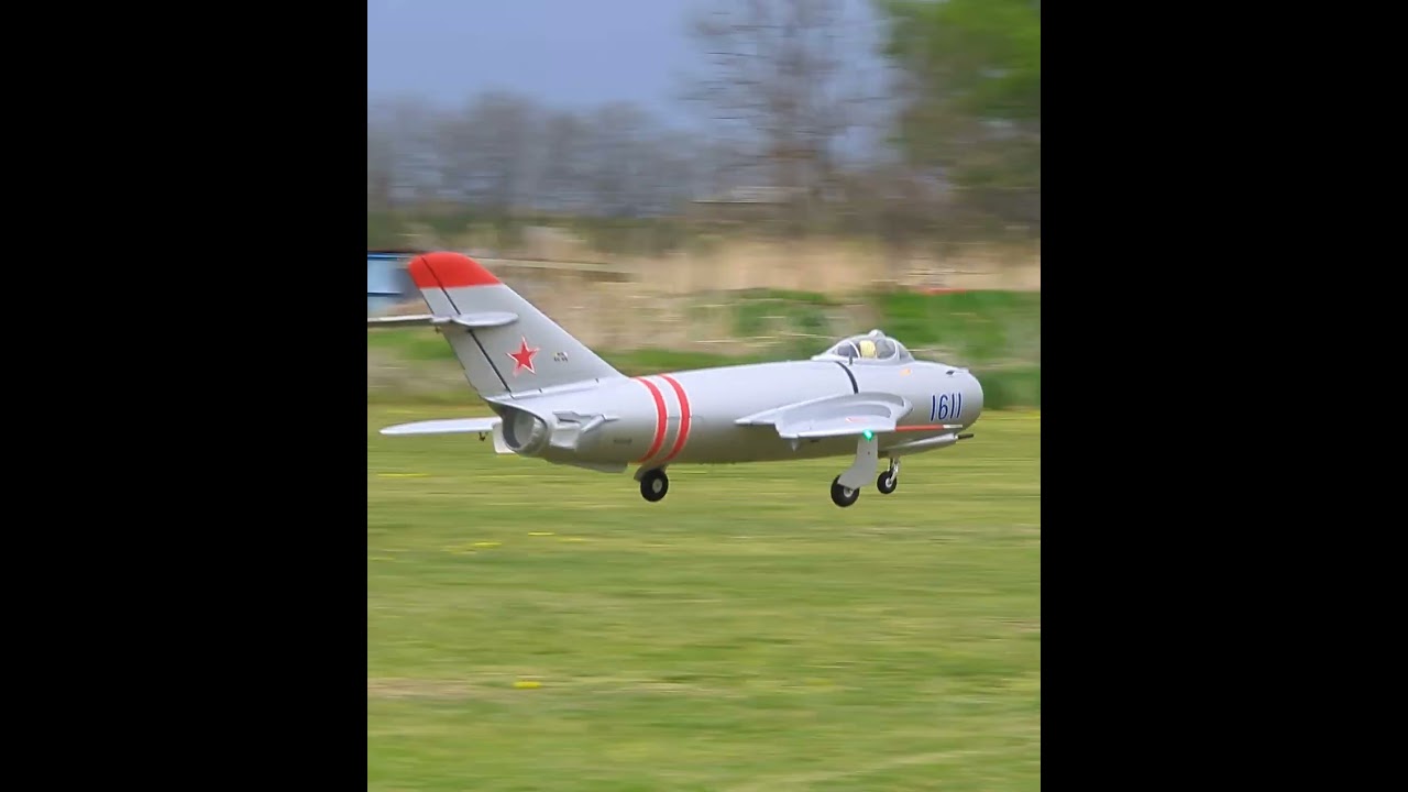ラジコン飛行機の着陸 #ラジコン #ラジコン飛行機