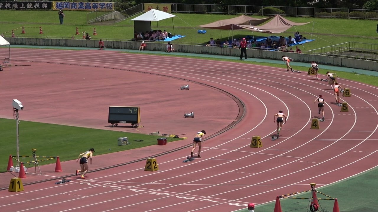 20240525130008宮崎県高校総体女400ｍ準決勝2組 内山田 玲3(宮崎商業)1'01"21