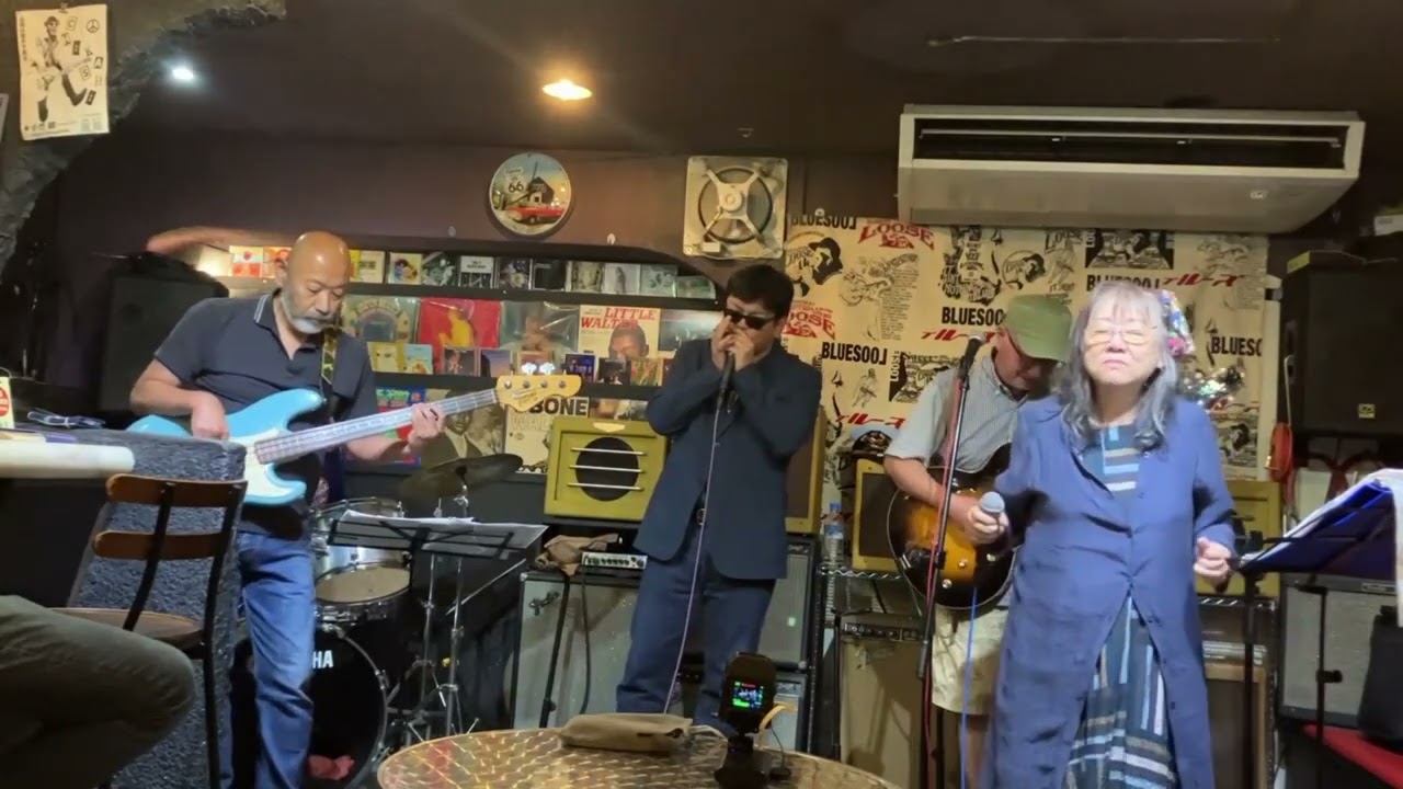 それはスポットライトではない ― It's not the spotlight by 小林万里子 with 滝川シスターズ　＜バージョンⅡ 音声改良版＞